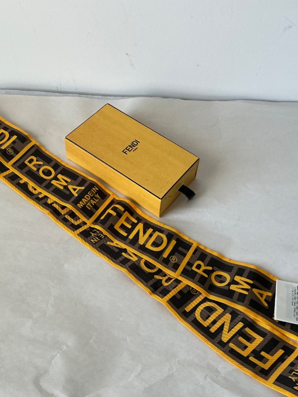 Fendi Roma Scarf Gold - Picture 2 of 7